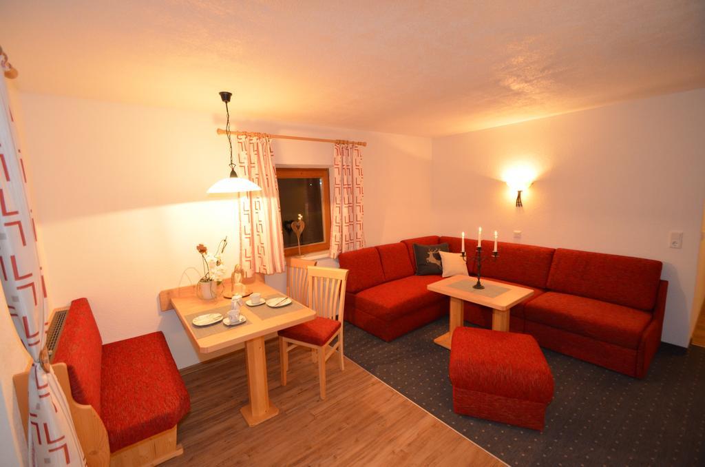 Ferienwohnung Haus Almfriede Leutasch Zimmer foto