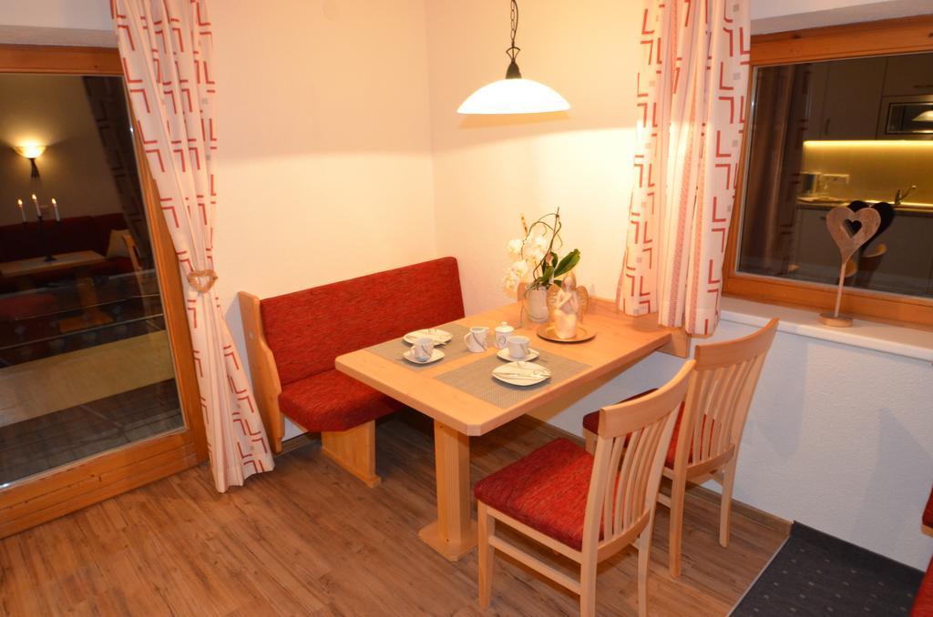 Ferienwohnung Haus Almfriede Leutasch Exterior foto
