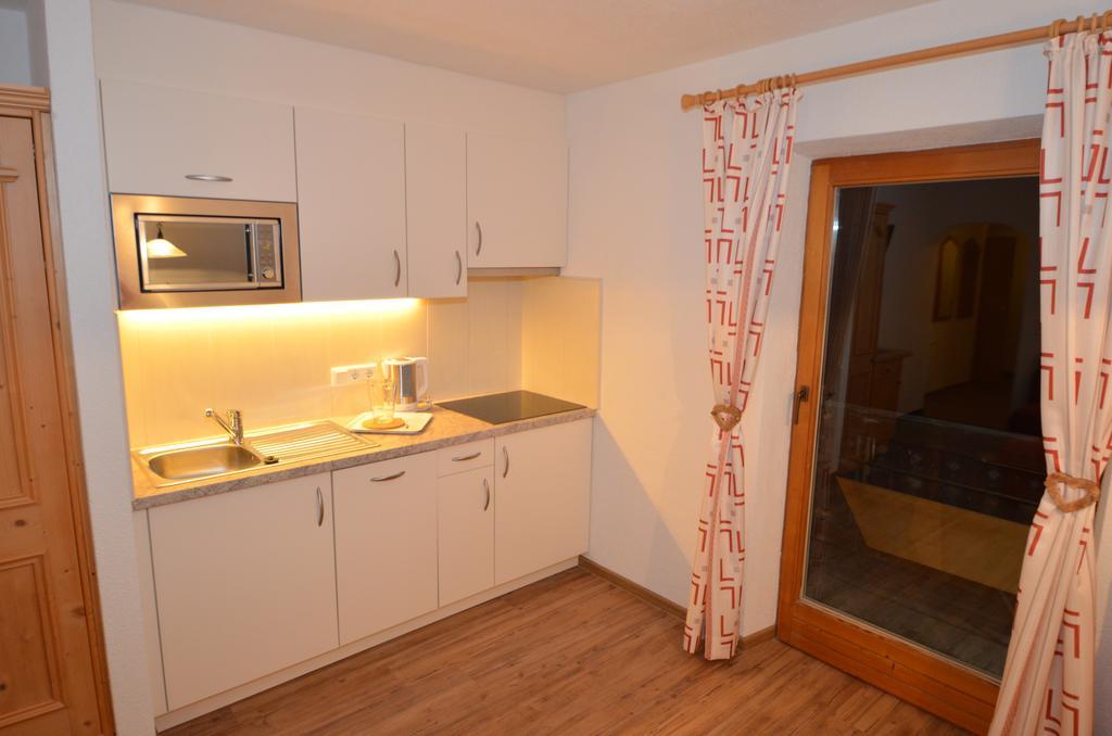 Ferienwohnung Haus Almfriede Leutasch Zimmer foto